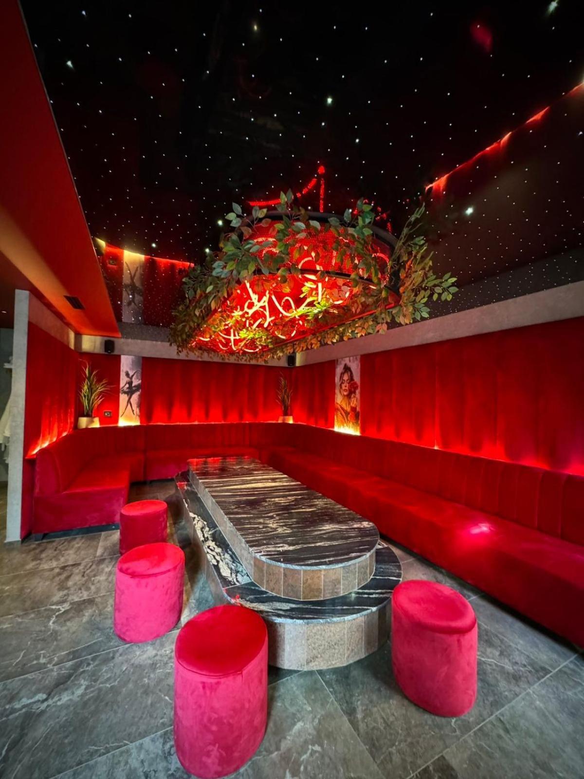 Motel Villa Princi Kosovo Polje Eksteriør bilde