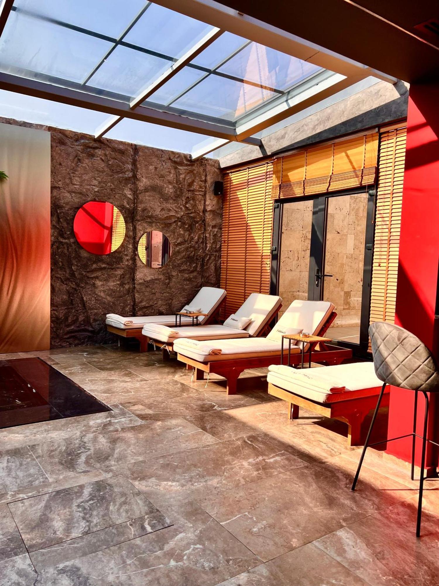 Motel Villa Princi Kosovo Polje Eksteriør bilde