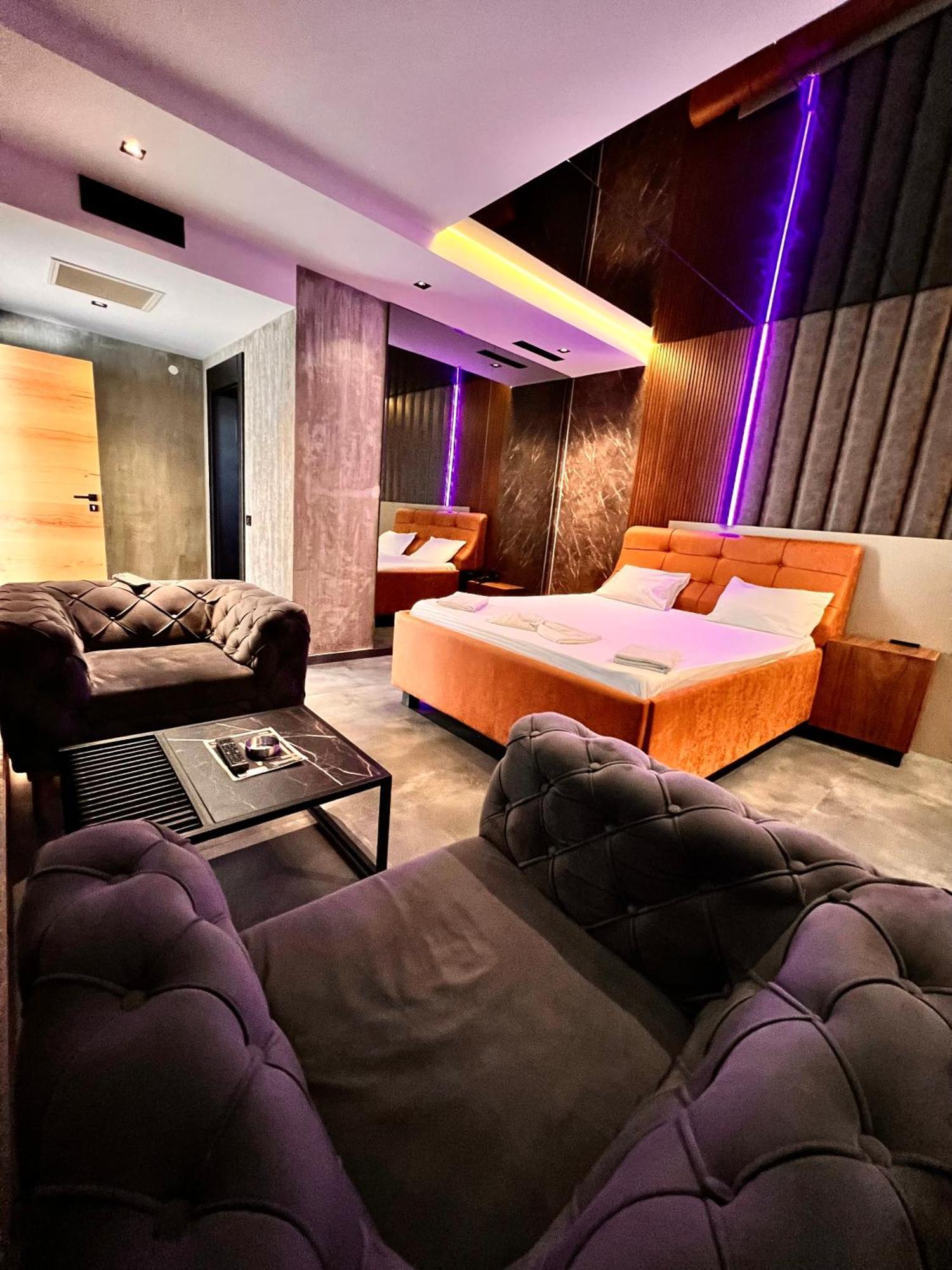 Motel Villa Princi Kosovo Polje Eksteriør bilde